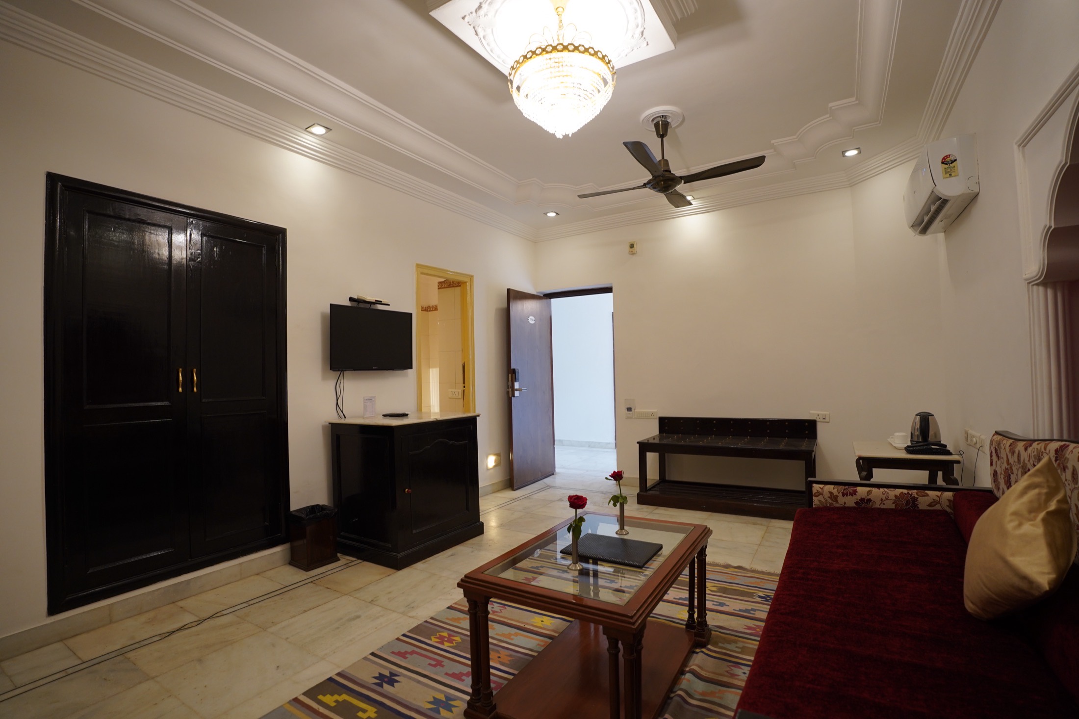 Luxury Suite - 3